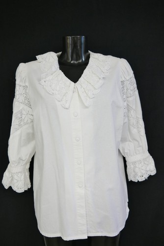 Size costume blouse white - 44,