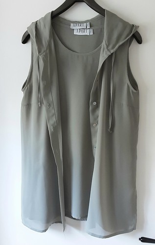 Bluse ohne ärmel - +, top